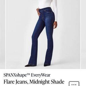 SPANXshape EveryWear Flare Jeans NWT! midnight shade, size M, regular inseam